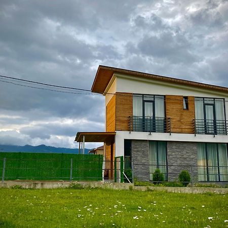 Cottage Marta Sadgeri بورجومي المظهر الخارجي الصورة