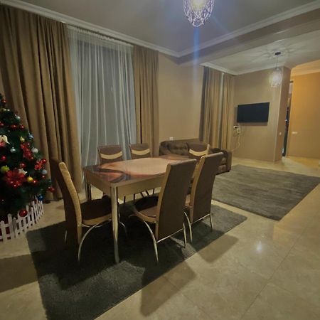Cottage Marta Sadgeri بورجومي المظهر الخارجي الصورة