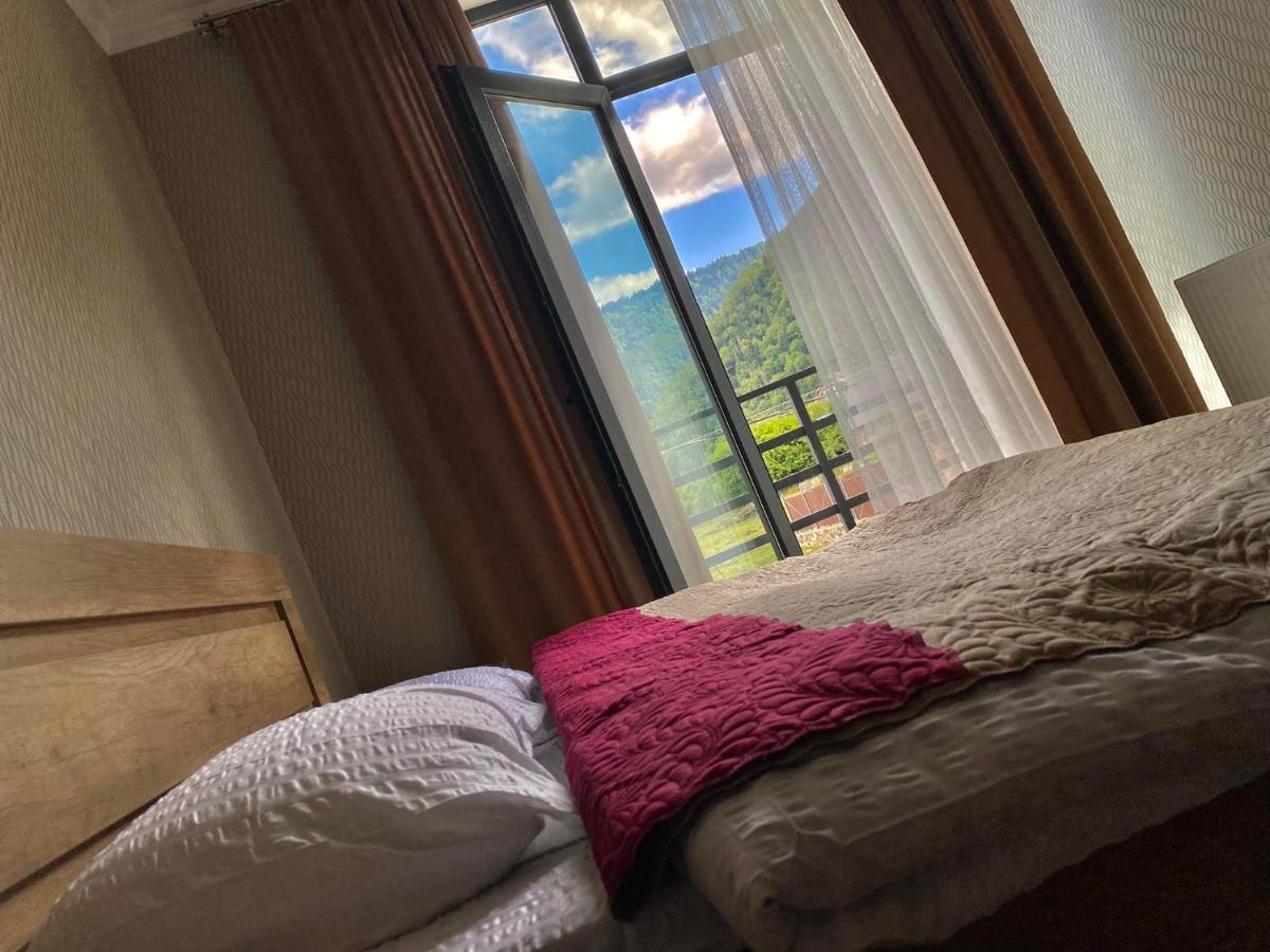 Cottage Marta Sadgeri بورجومي المظهر الخارجي الصورة