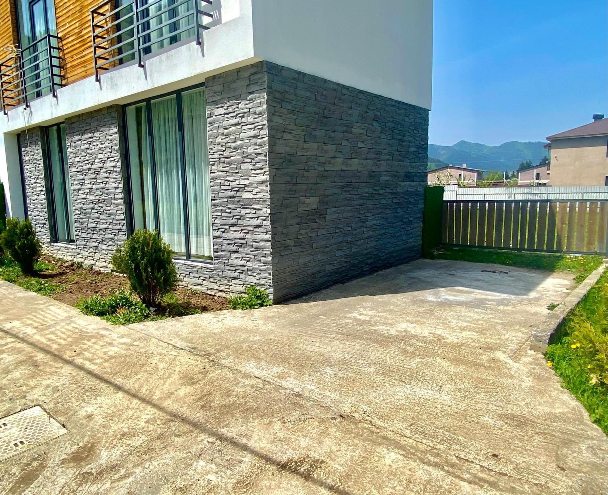 Cottage Marta Sadgeri بورجومي المظهر الخارجي الصورة